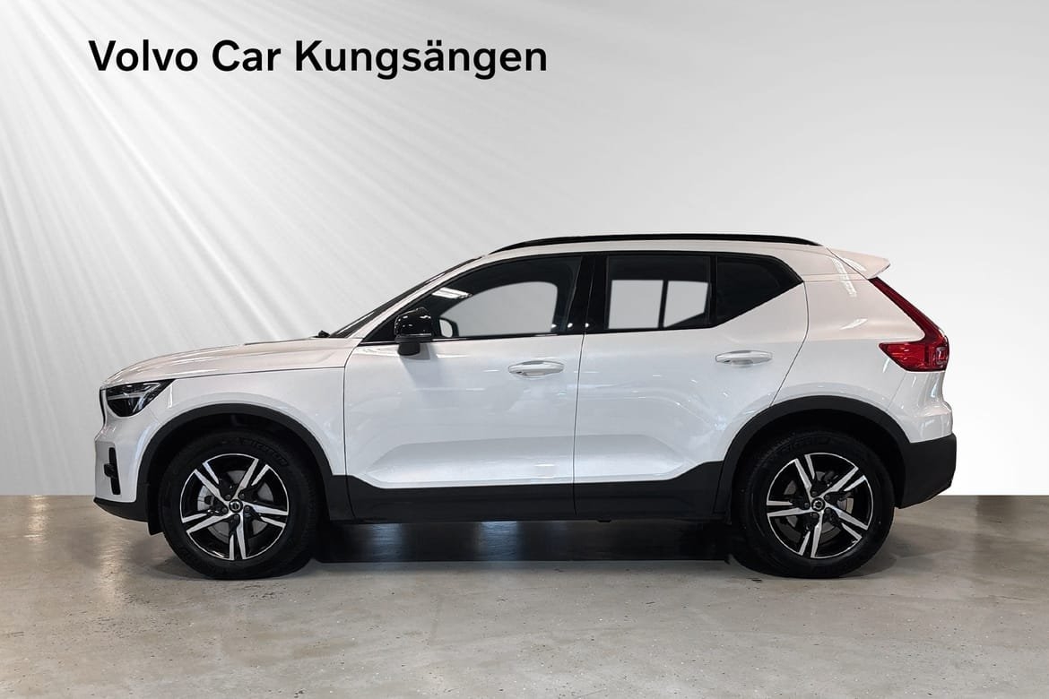 Volvo XC40 B4 Plus Dark 2026, bild 3/10