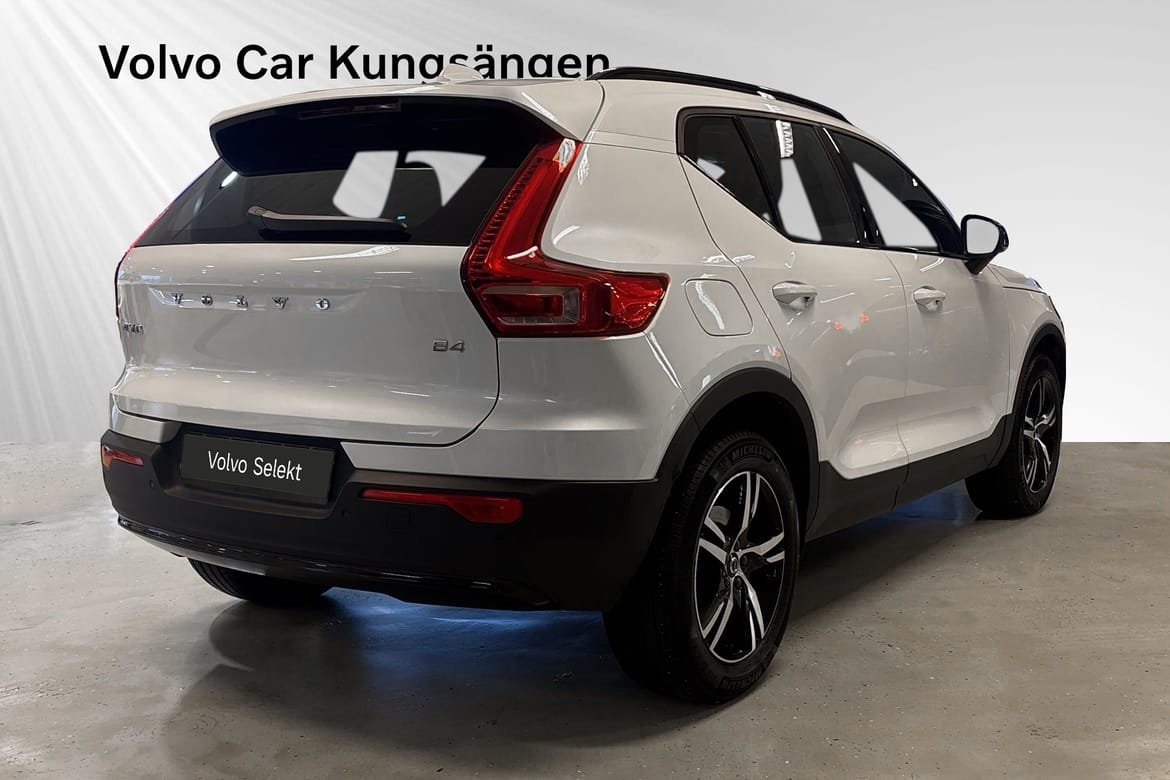 Volvo XC40 B4 Plus Dark 2026, bild 5/10