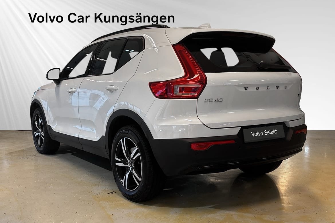 Volvo XC40 B4 Plus Dark 2026, bild 4/10