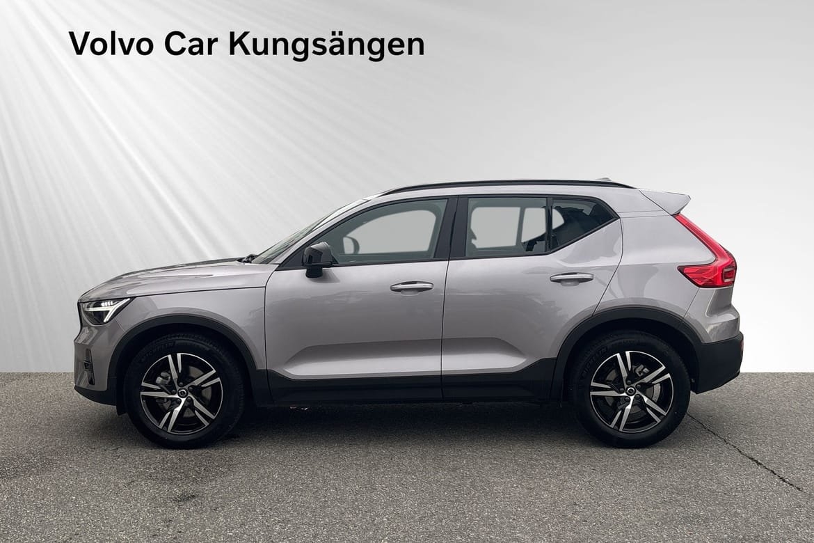 Volvo XC40 B4 Plus Dark 2026, bild 3/10