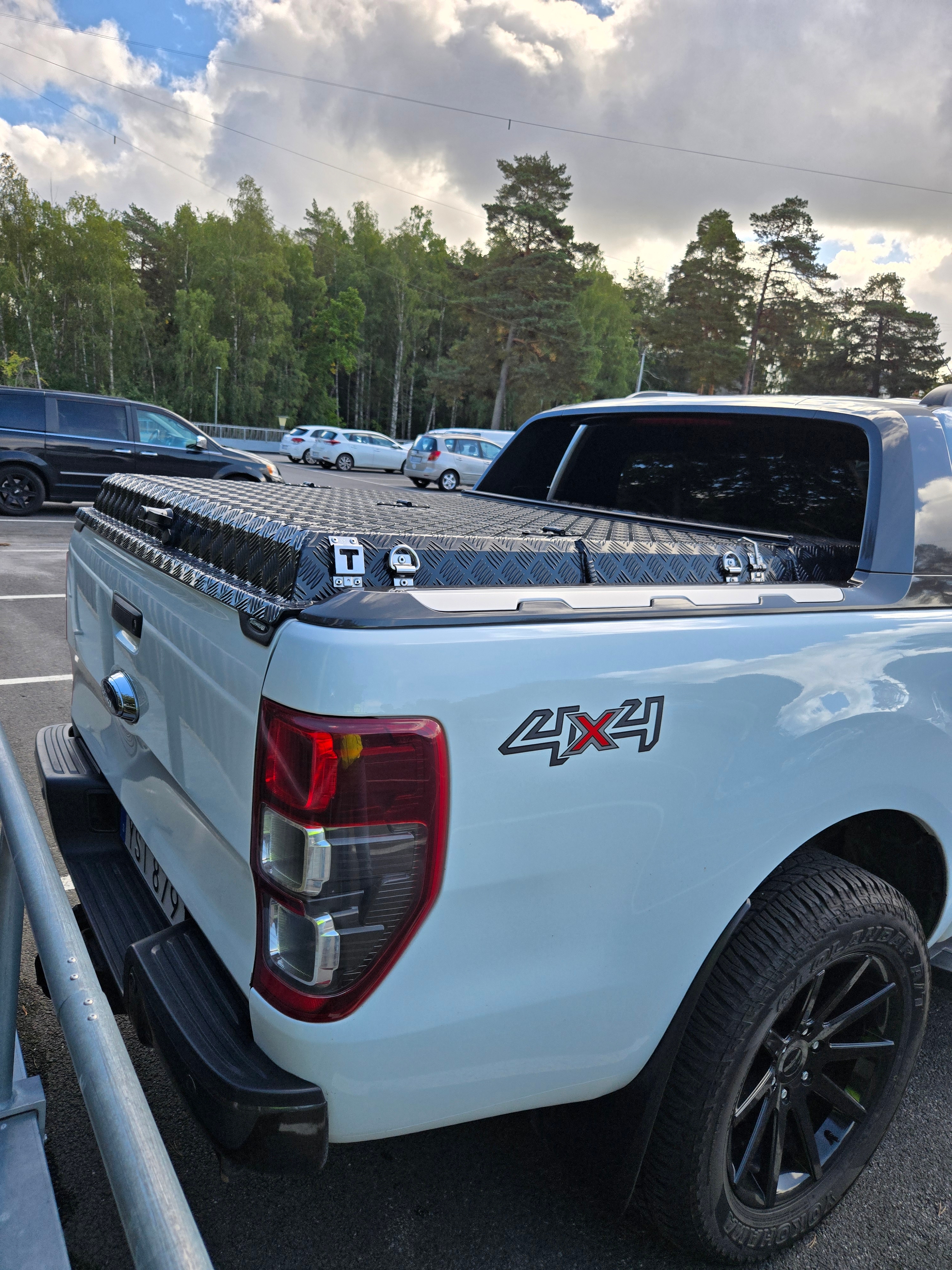 Ford Ranger 3.2 TDCi 2018, bild 4/4