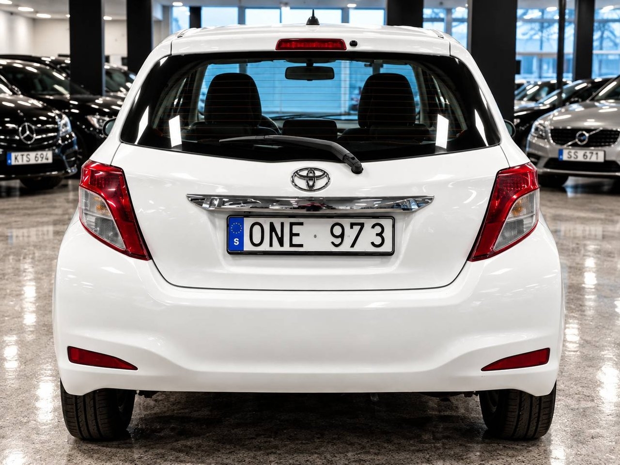 Toyota Yaris 1.33 Active 2012, bild 4/10