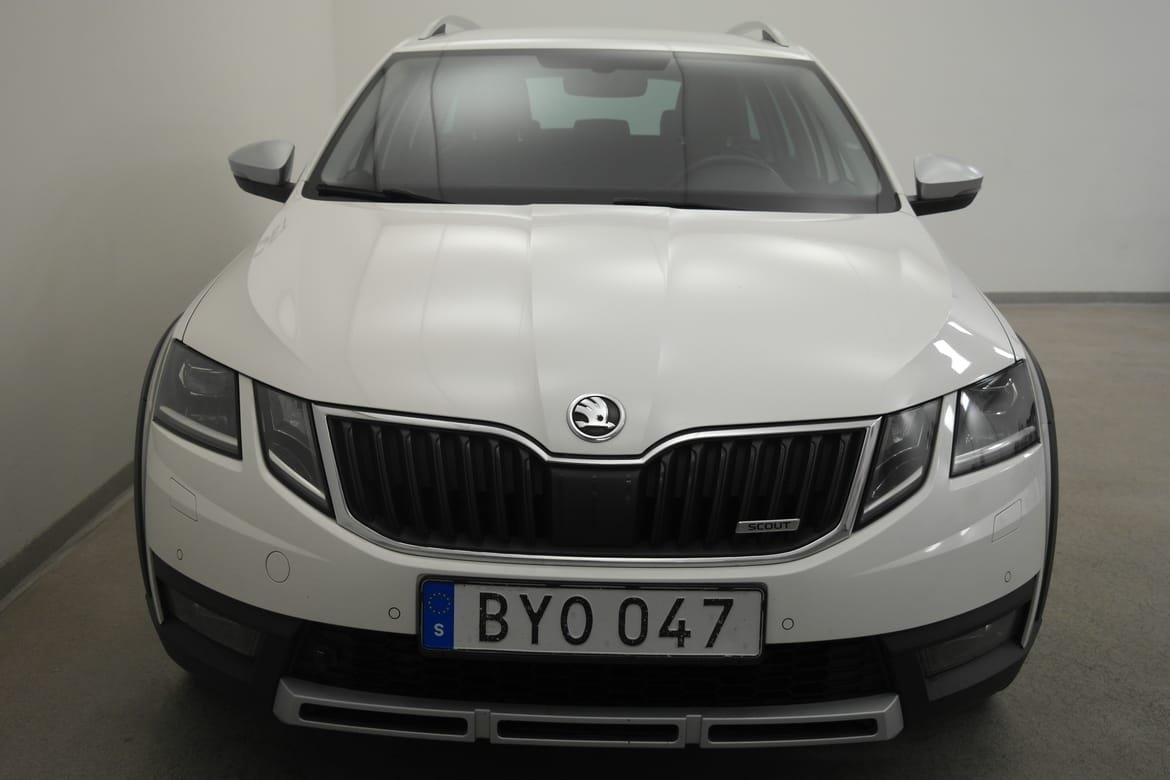 Skoda Octavia Scout, Premium 2018, bild 7/10