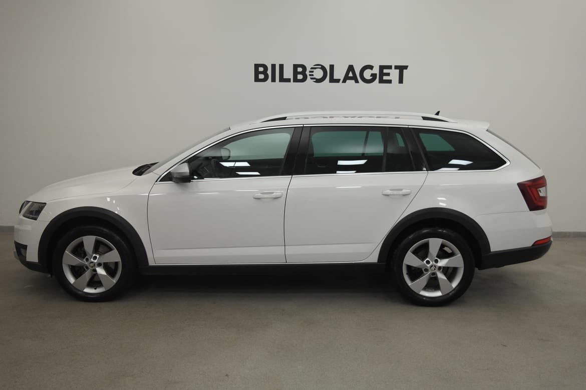 Skoda Octavia Scout, Premium 2018, bild 4/10