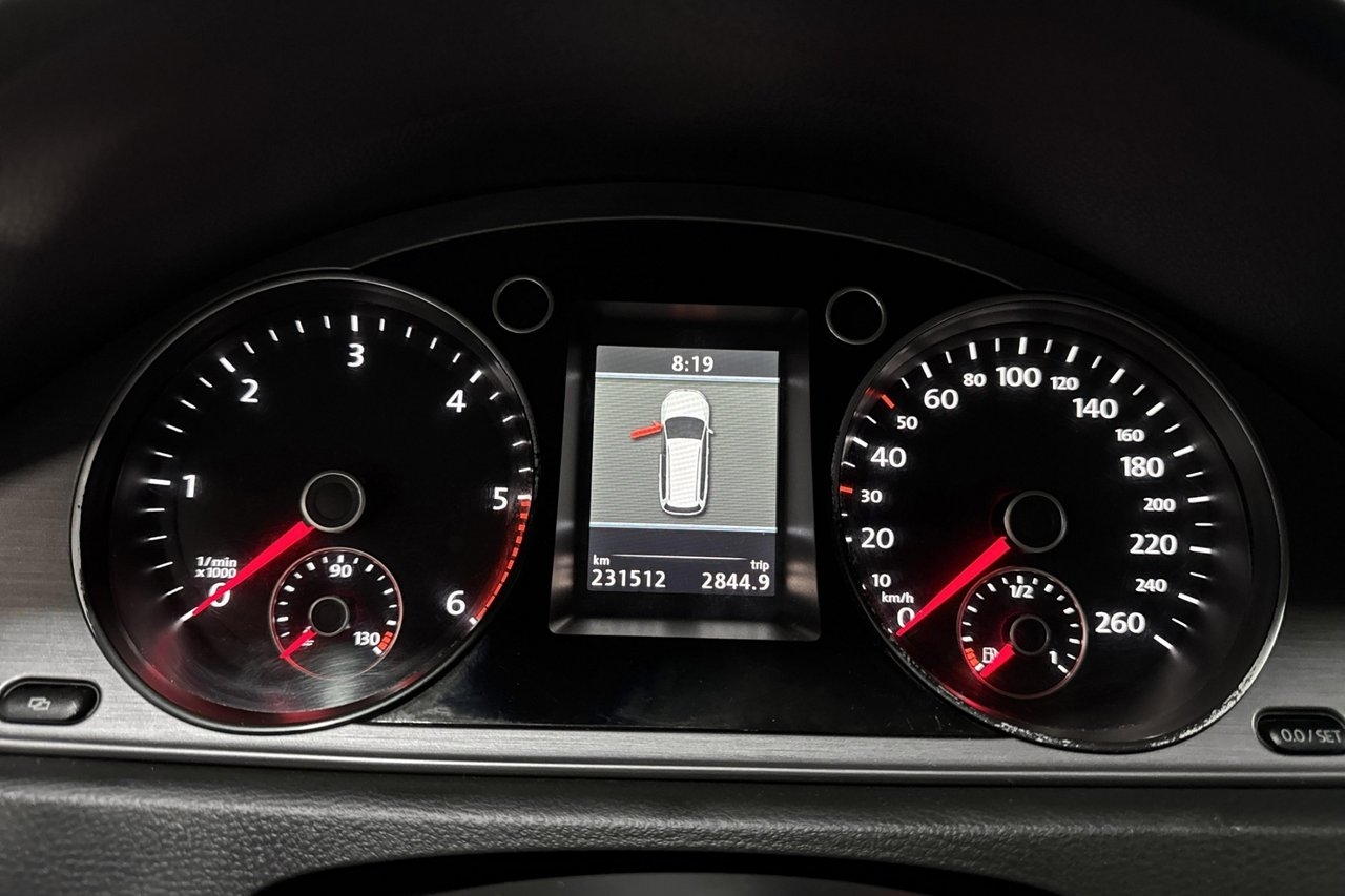 Volkswagen Passat 2012, bild 7/12