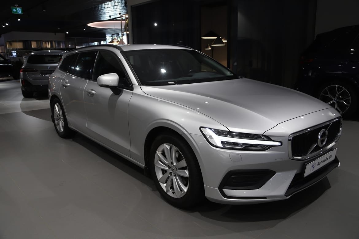 Volvo V60 D3 Momentum 2020, bild 2/10