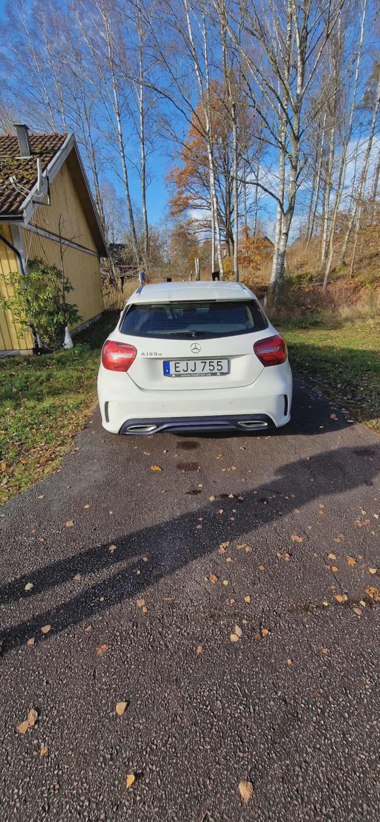 Mercedes-Benz A 180 d 7G-DCT 2016, bild 2/8