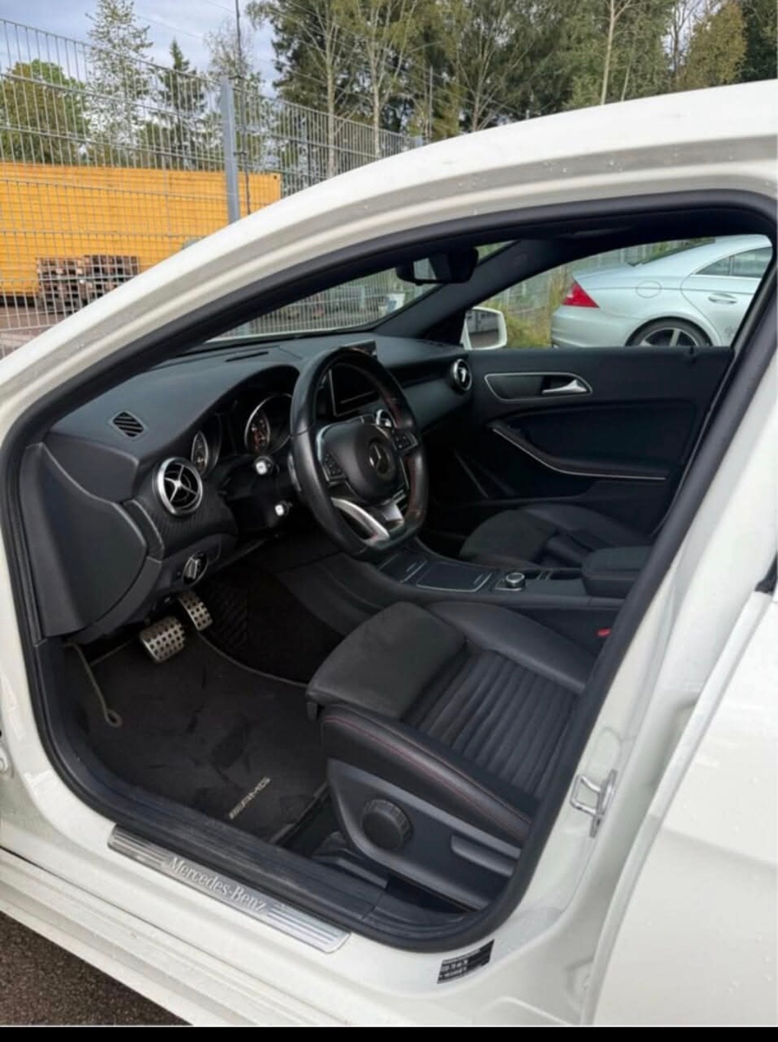 Mercedes-Benz A 180 d 7G-DCT 2016, bild 4/8