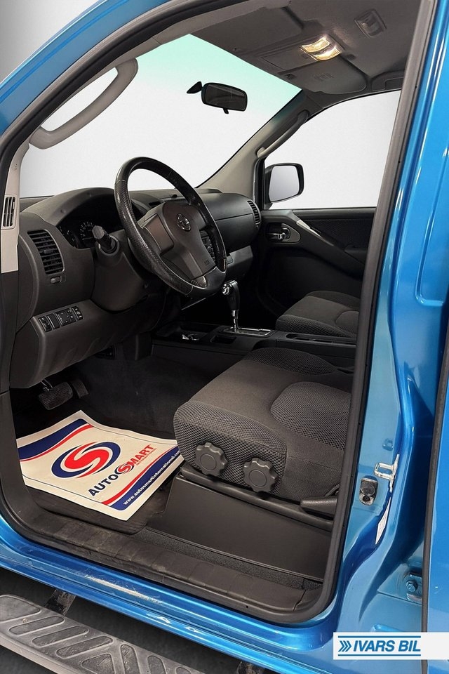 Nissan Navara 2007, photo 4/5