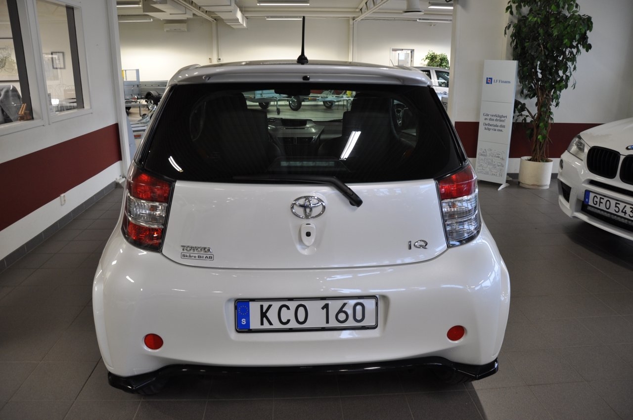 Toyota iQ 1.0 2009, bild 6/10