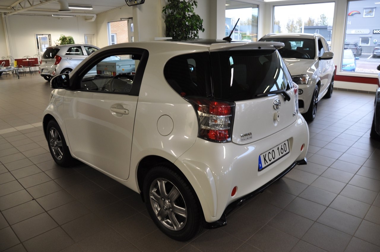 Toyota iQ 1.0 2009, bild 7/10