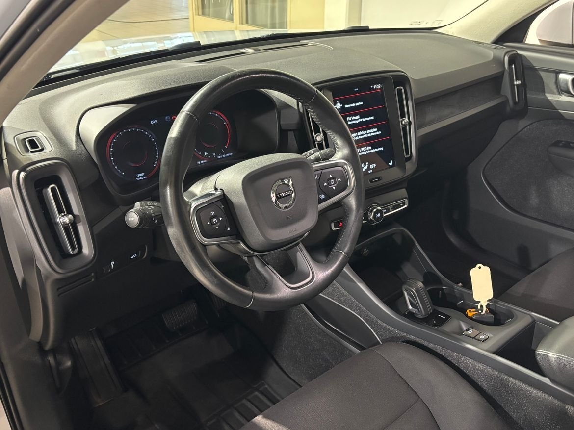 Volvo XC40 T2 FWD Momentum Core 2021, bild 6/10