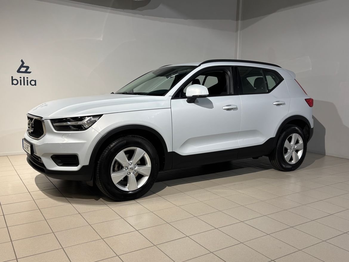 Volvo XC40 T2 FWD Momentum Core 2021, bild 2/10