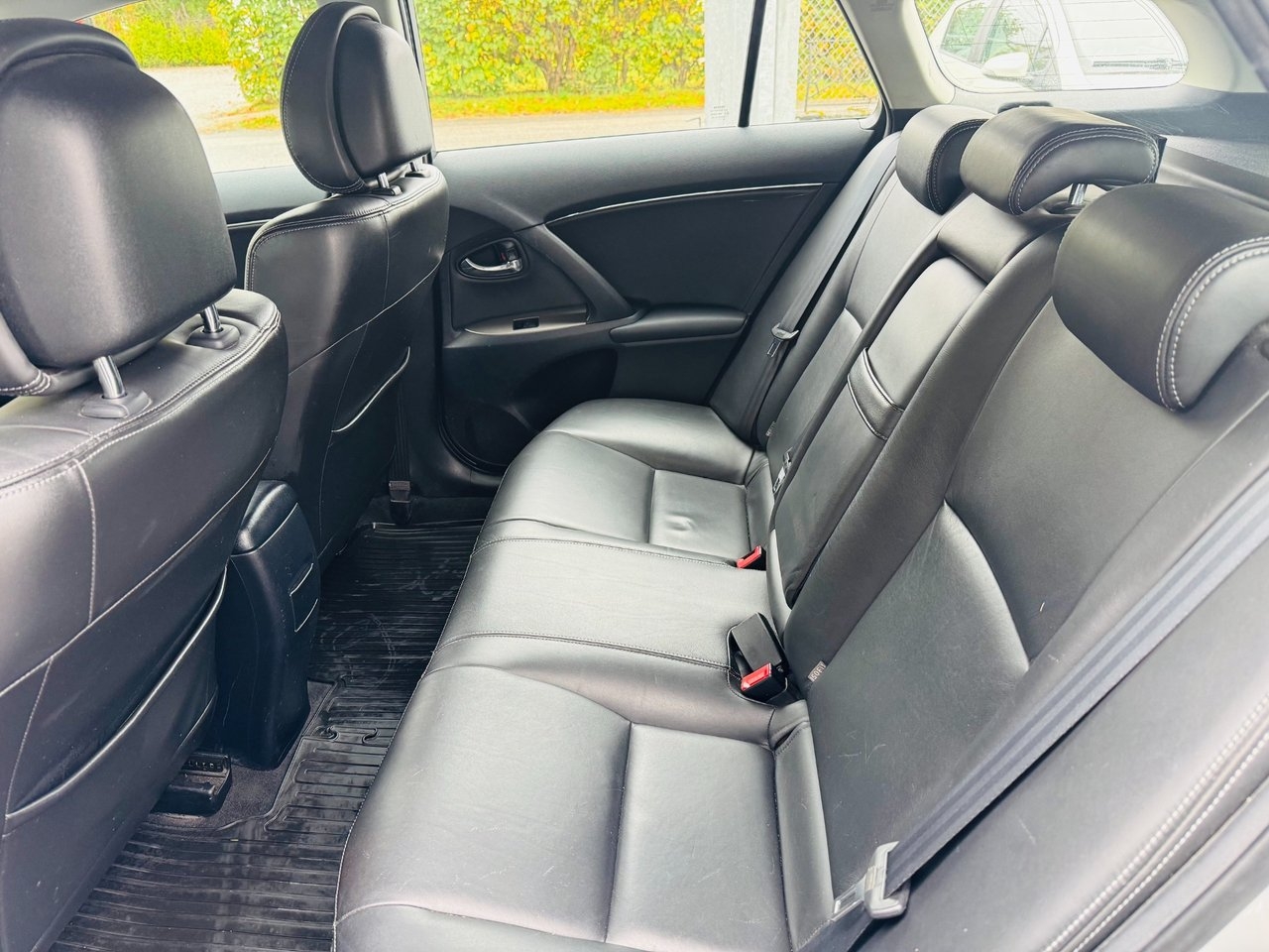 Toyota Avensis 2.0 Business 2010, bild 7/10