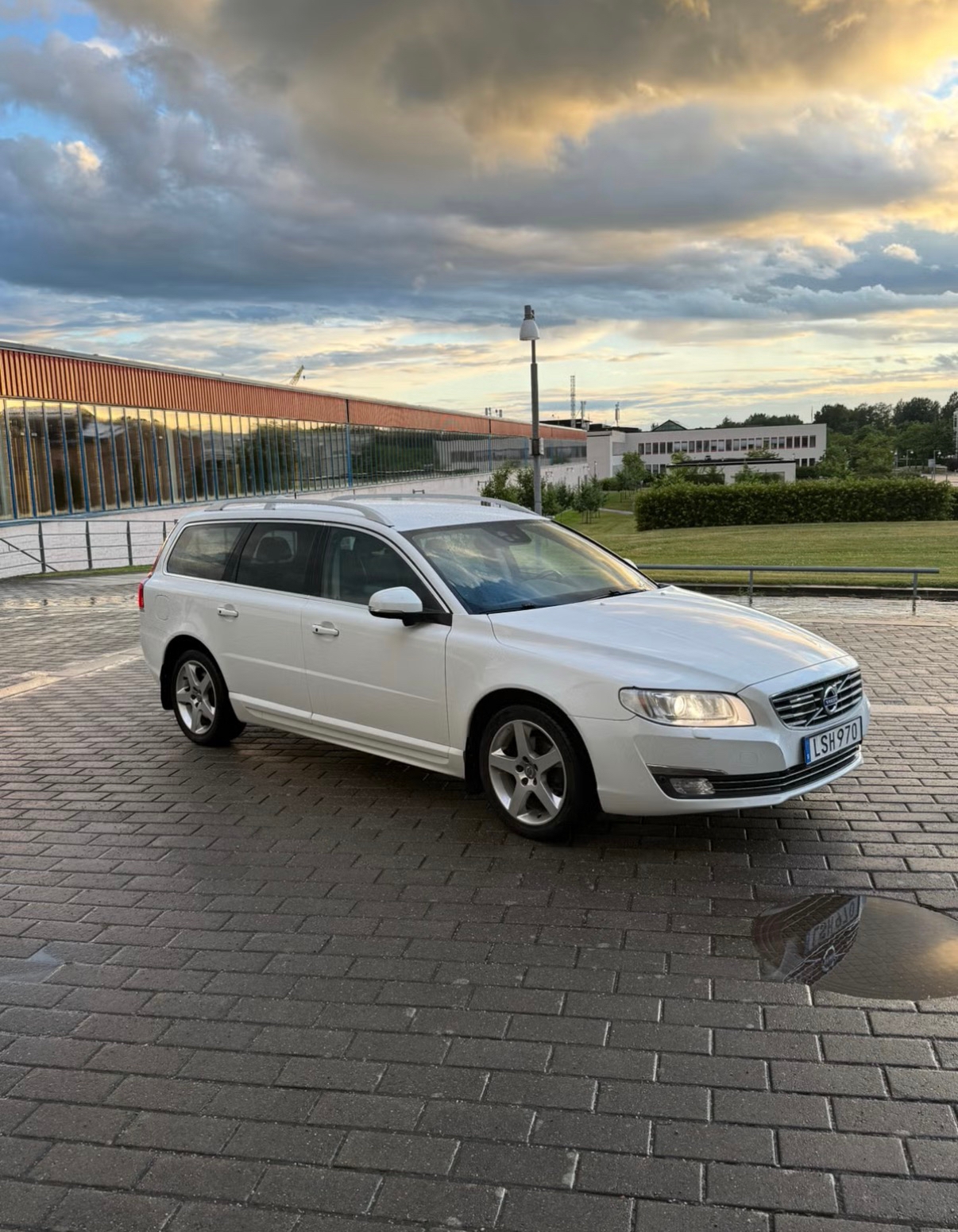Volvo V70 D4