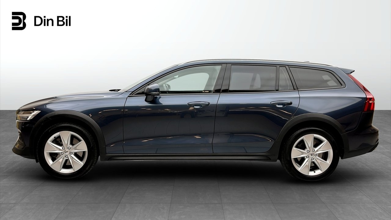 Volvo V60 Cross Country B4 Diesel 2021, bild 2/10