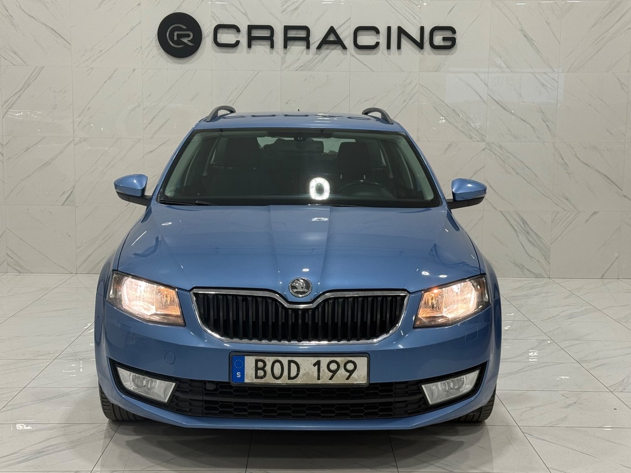 Skoda Octavia 1.4 TSI Ambition 2014, kuva 2/10