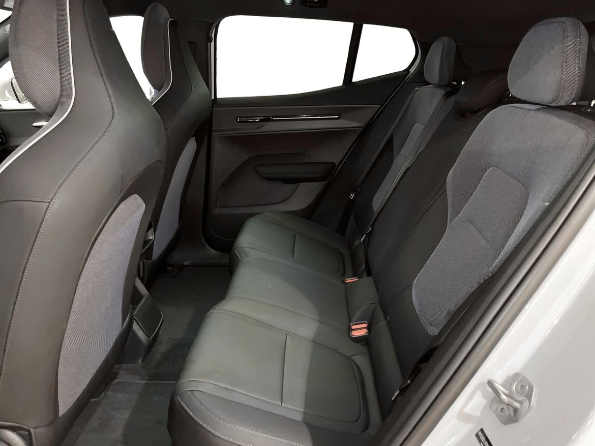 Volvo EX30 Extended Range Core 2024, bild 7/10