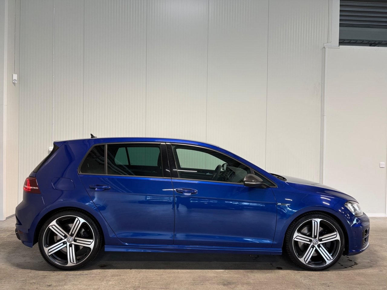 Volkswagen Golf R 2017, bild 2/10