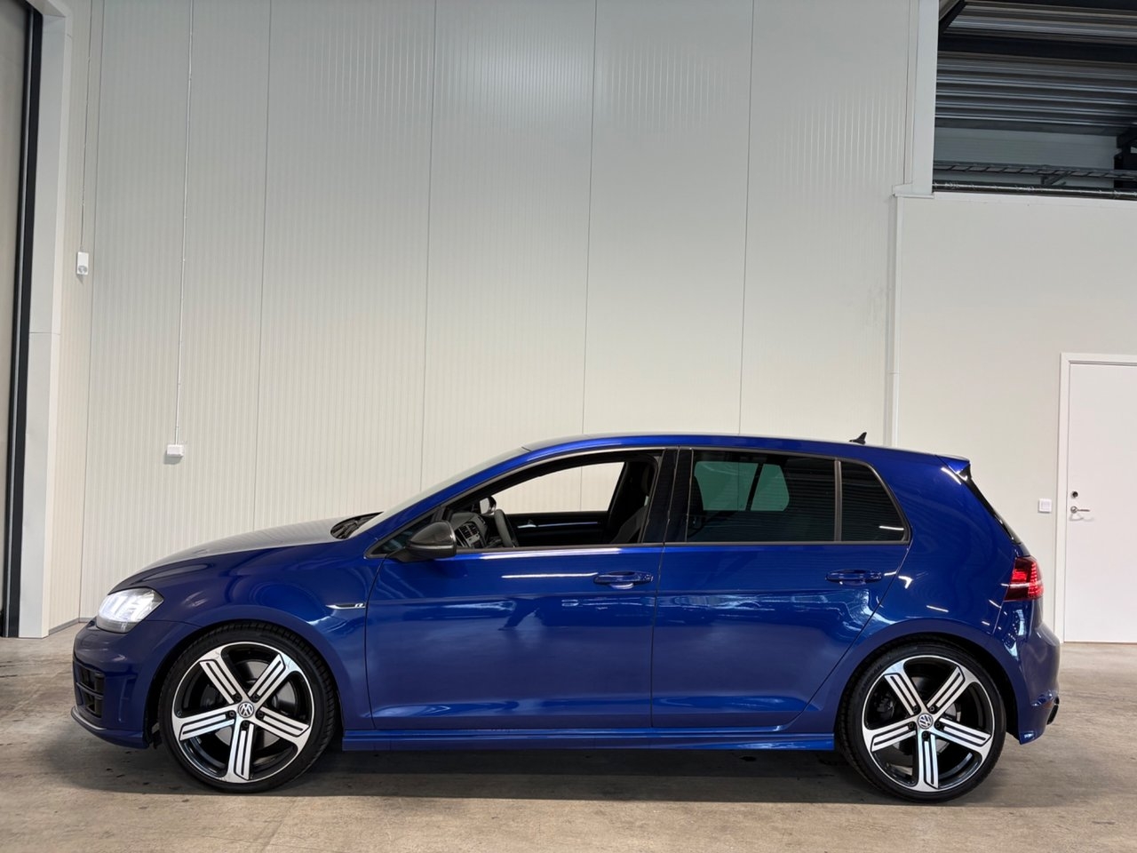 Volkswagen Golf R 2017, bild 5/10