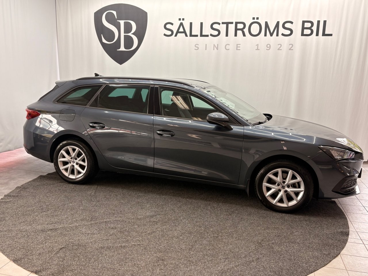 Seat Leon 1.5 eTSI Style 2025, bild 2/10