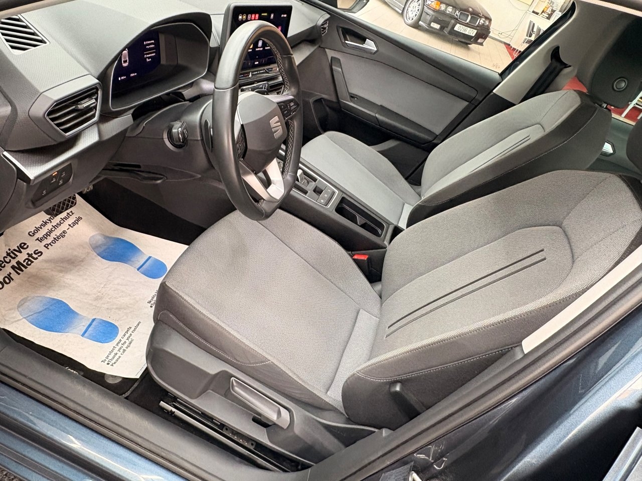Seat Leon 1.5 eTSI Style 2025, bild 9/10
