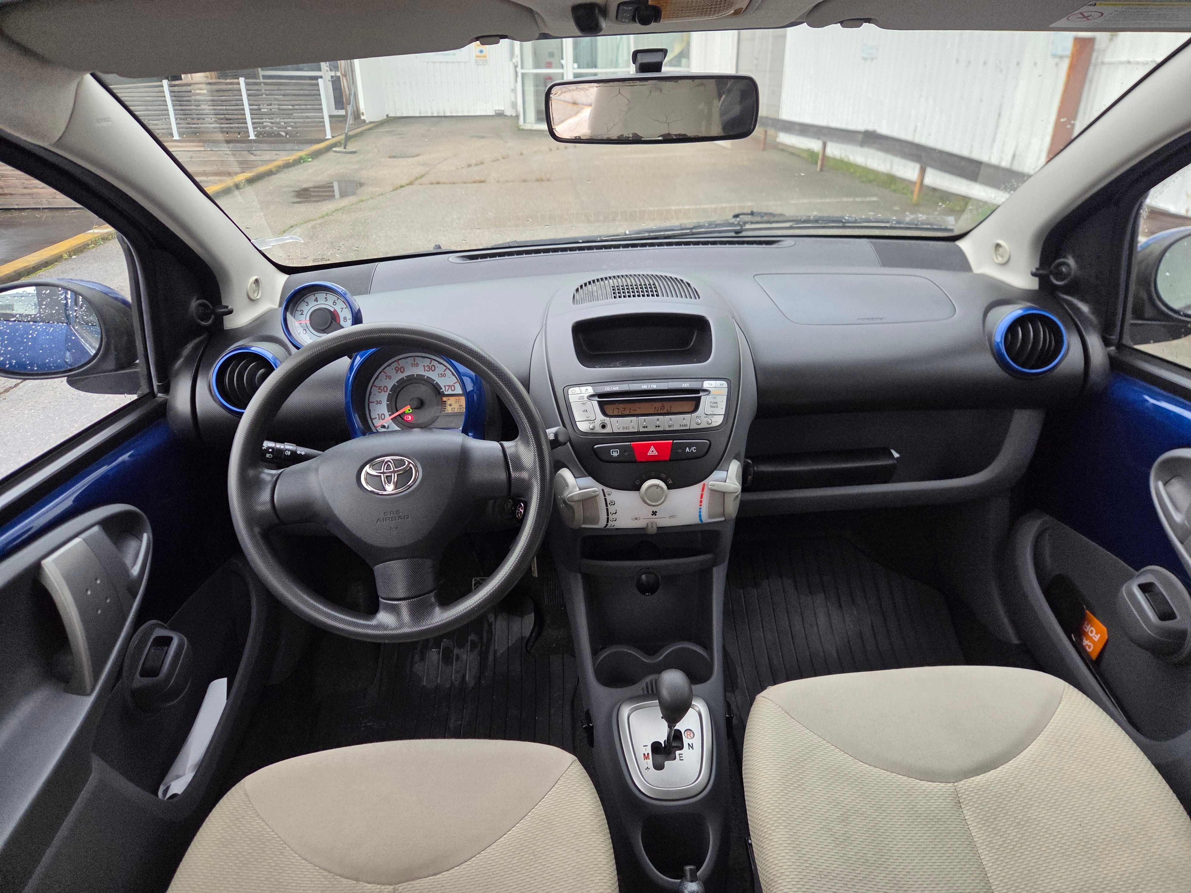 Toyota Aygo 5-dörrar 1.0 VVT-i MultiMode 2008, bild 2/7
