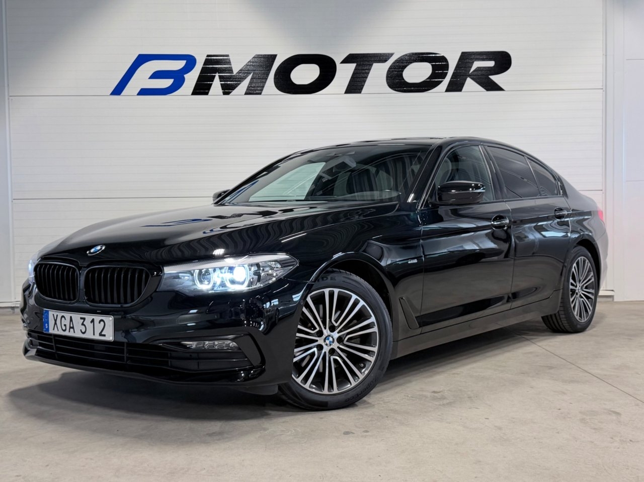 BMW 520i