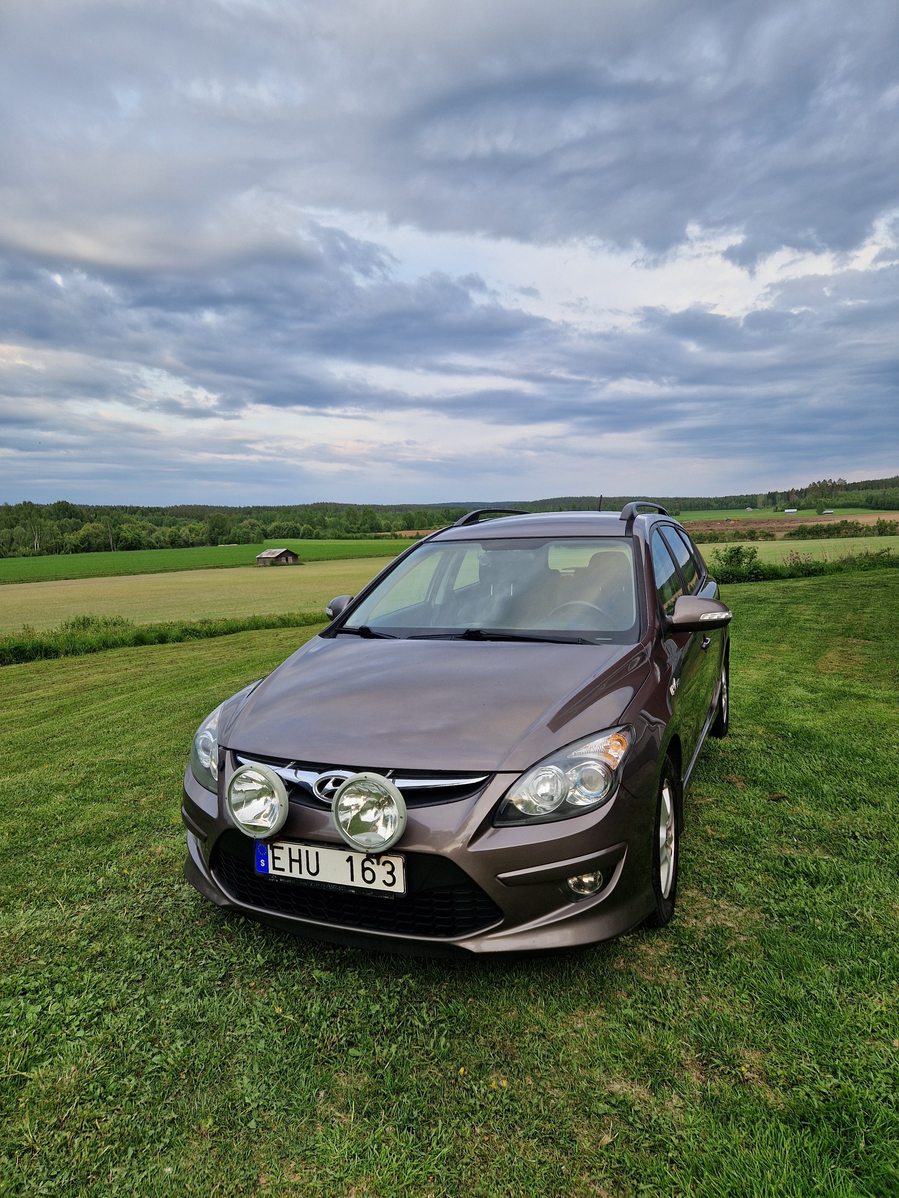 Hyundai i30 cw 1.6 CRDi Manuell 2011, bild 2/7