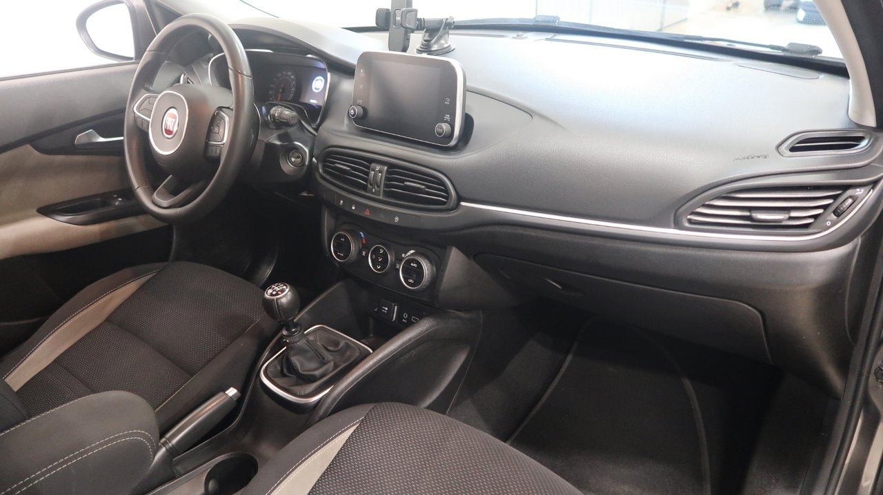Fiat Tipo 1.6 Multijet Lounge 2017, bild 10/10