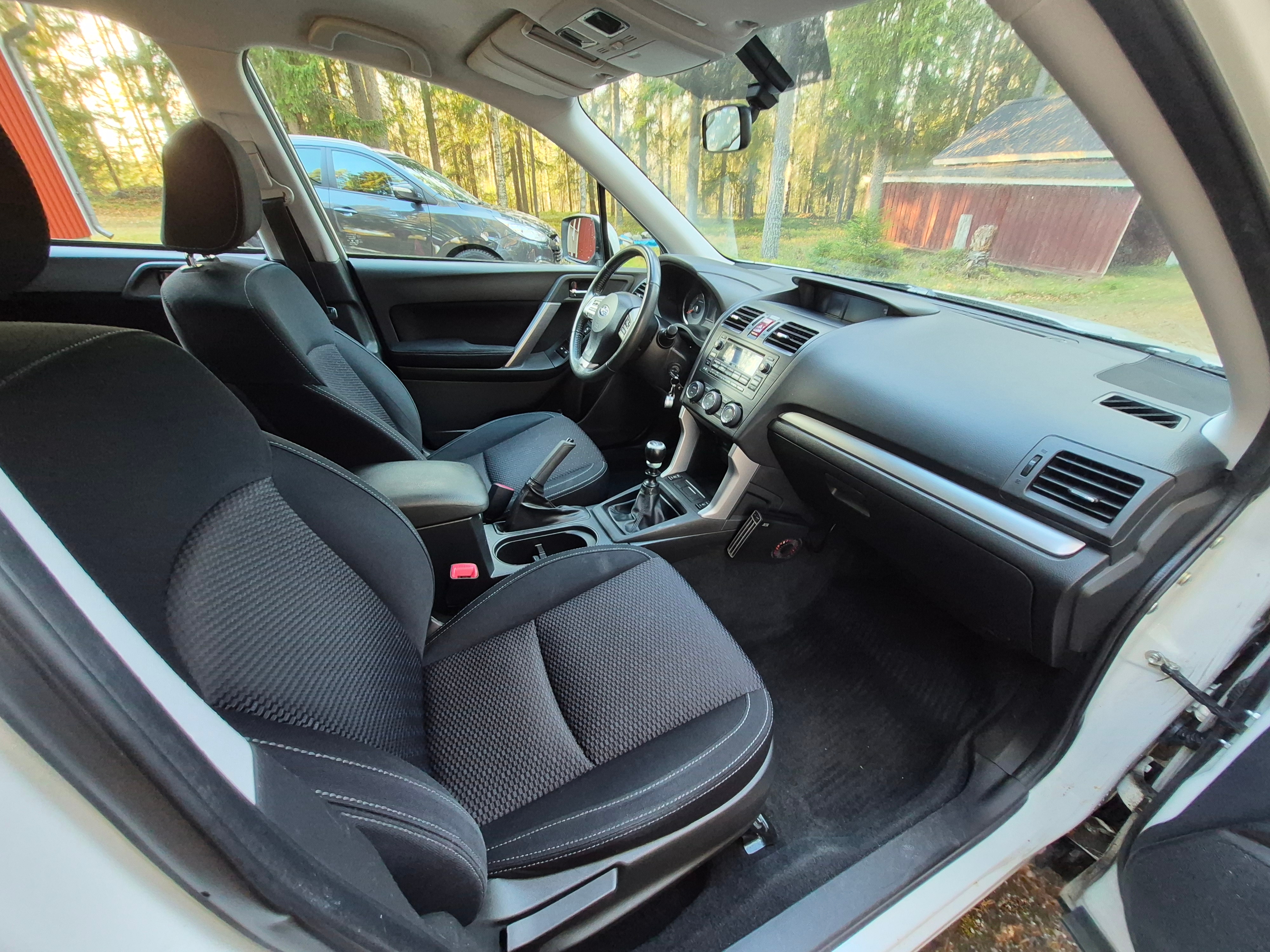 Subaru Forester 2.0 4WD Manuell 2014, bild 5/8