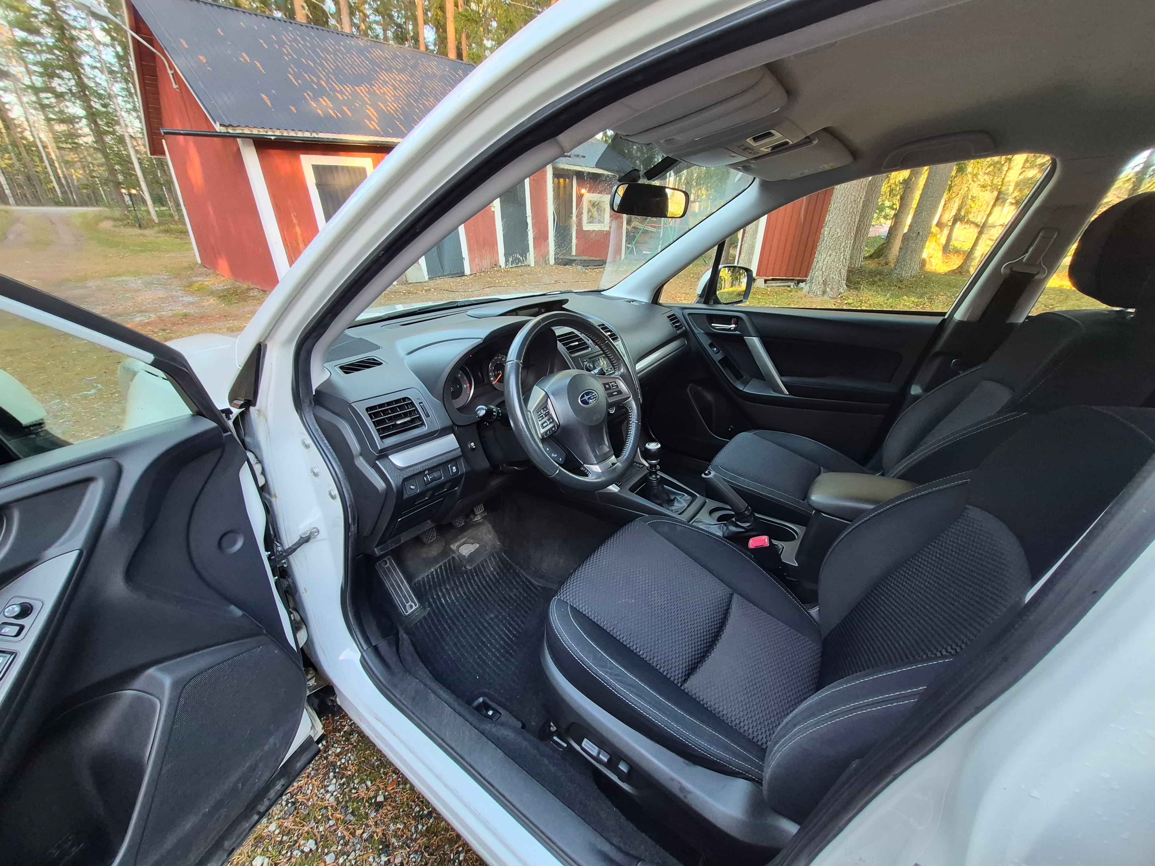 Subaru Forester 2.0 4WD Manuell 2014, bild 6/8
