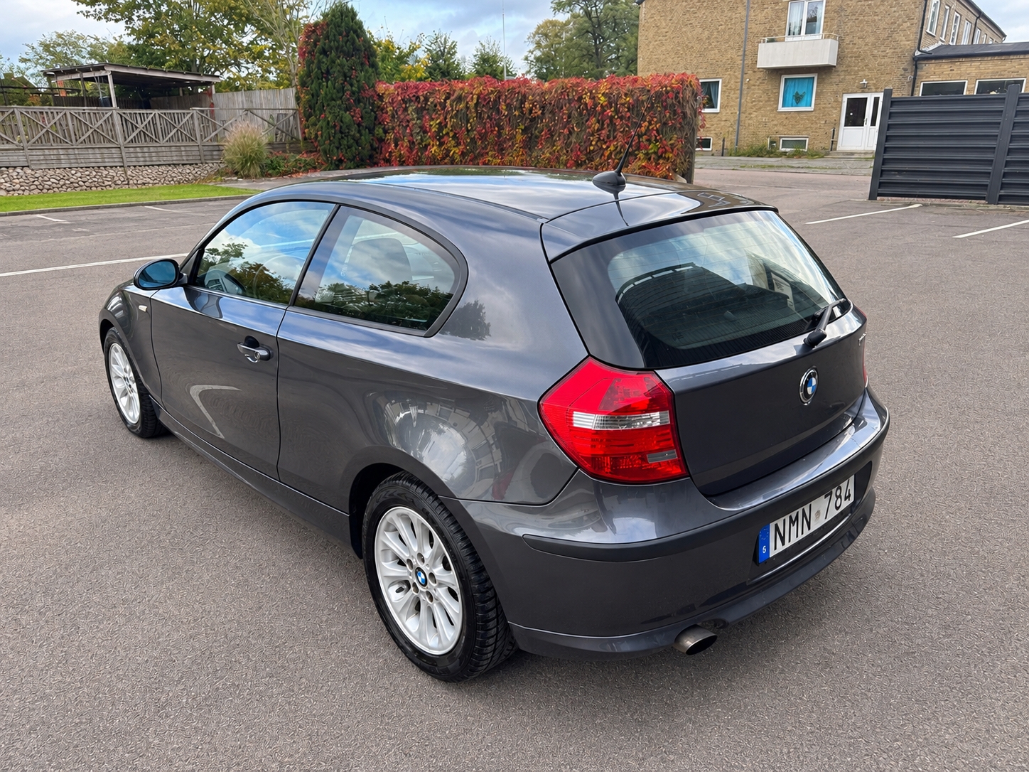 BMW 116 i 3-dörrars Manuell 2008, bild 4/5
