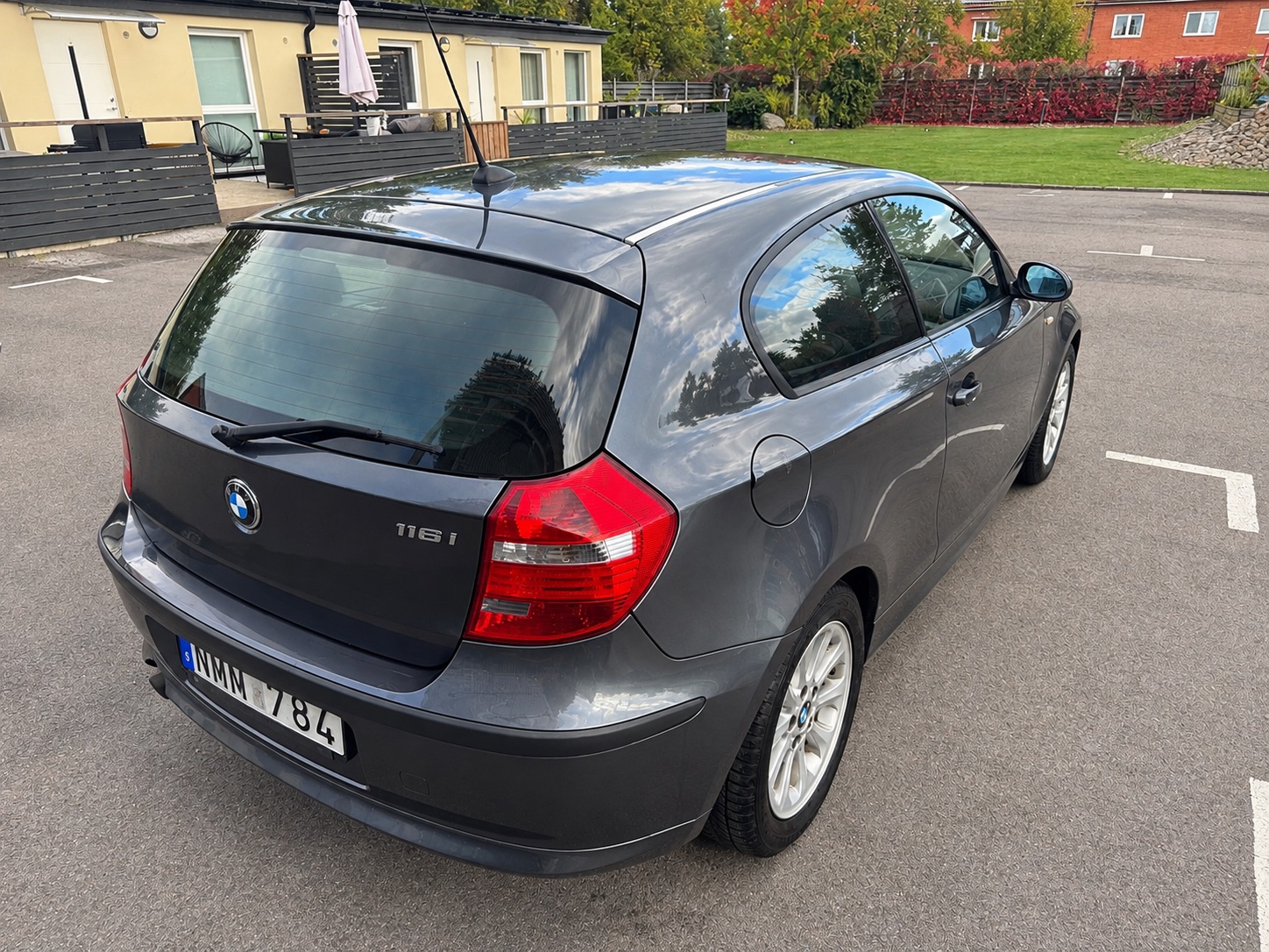 BMW 116 i 3-dörrars Manuell 2008, bild 3/5