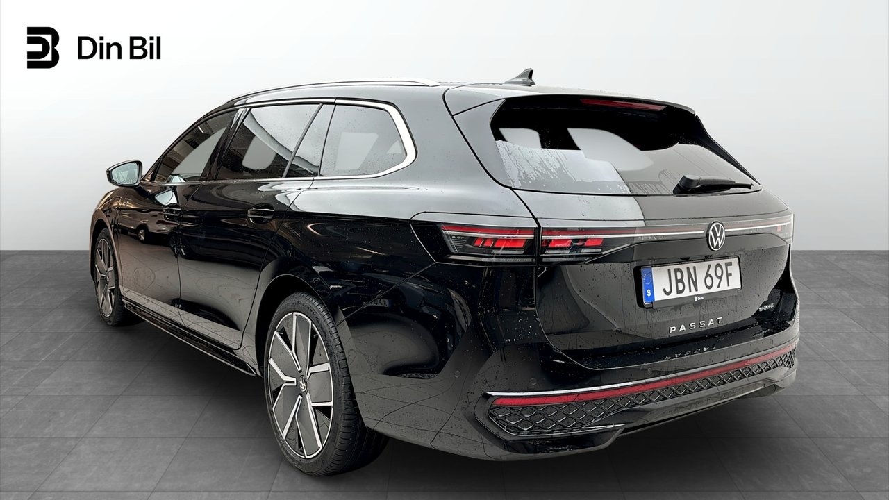 Volkswagen Passat 1.5 eHybrid R-Line 2026, bild 3/10