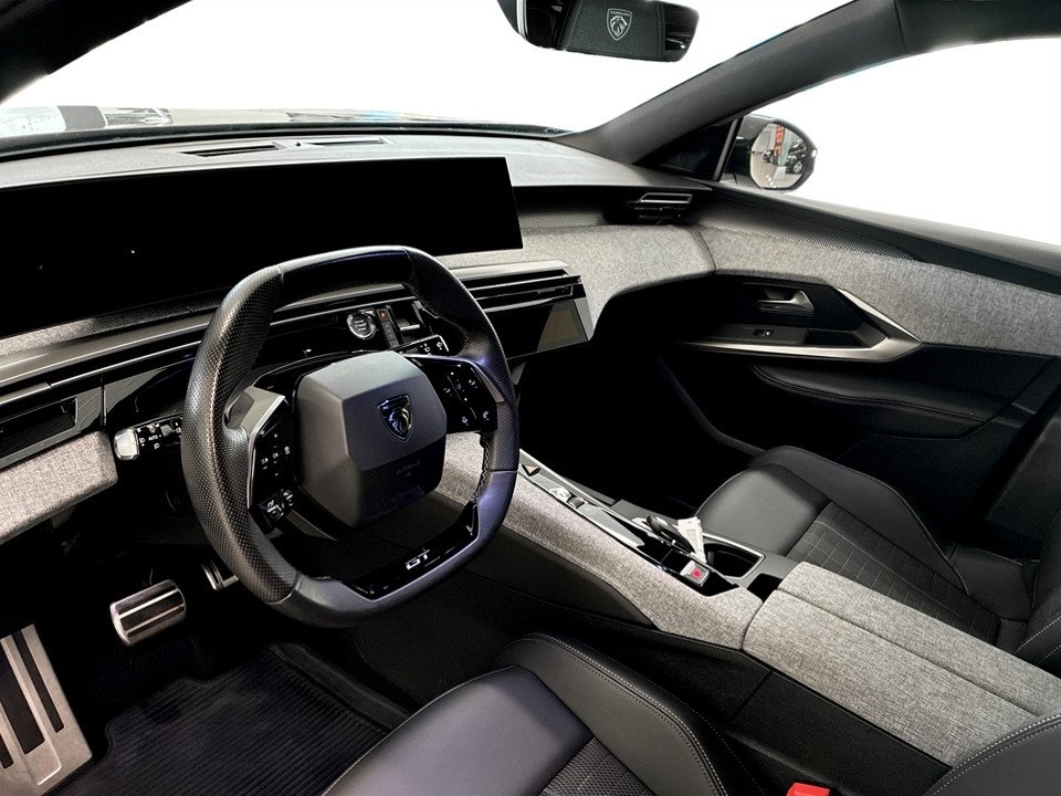 Peugeot 5008 1.2 Hybrid 145 GT 2025, bild 4/10