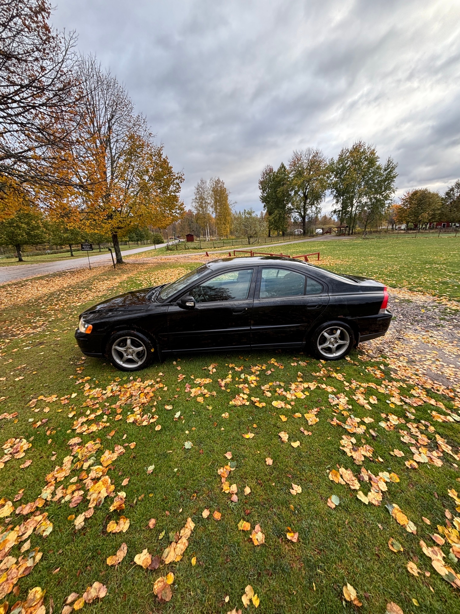 Volvo S60 2.4D 2007, kuva 4/9