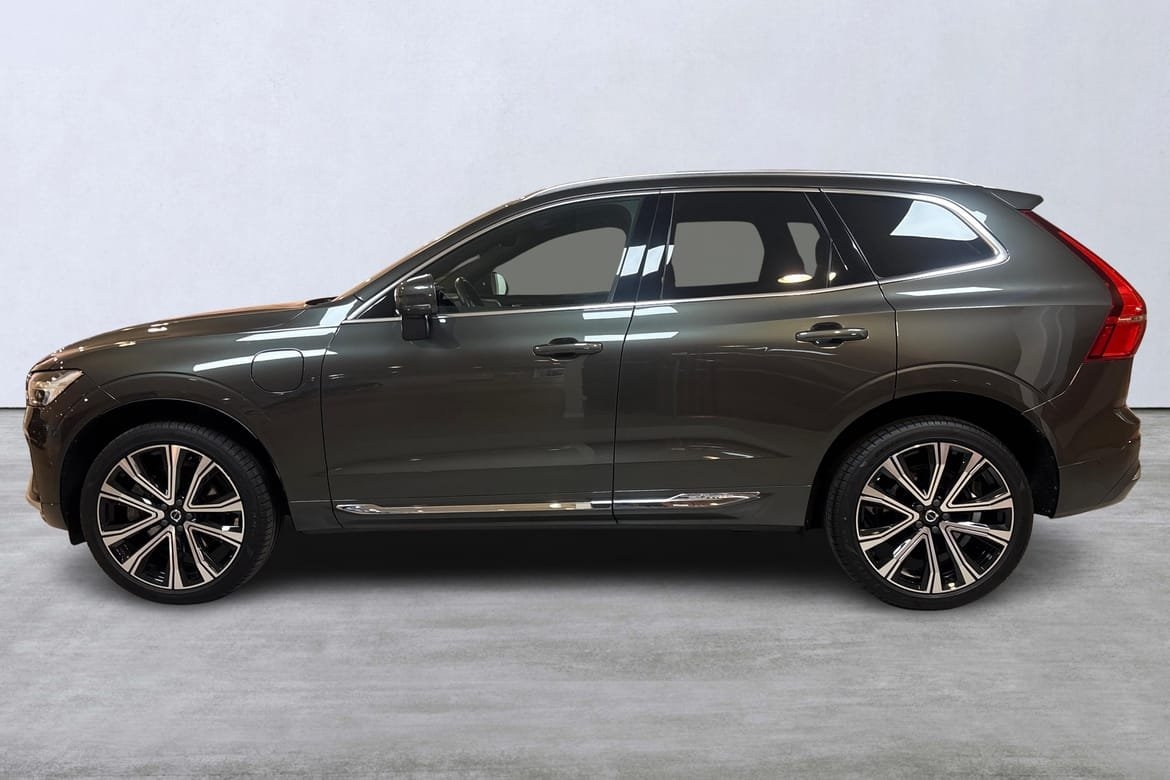 Volvo XC60 T8 Inscription 2022, photo 2/10