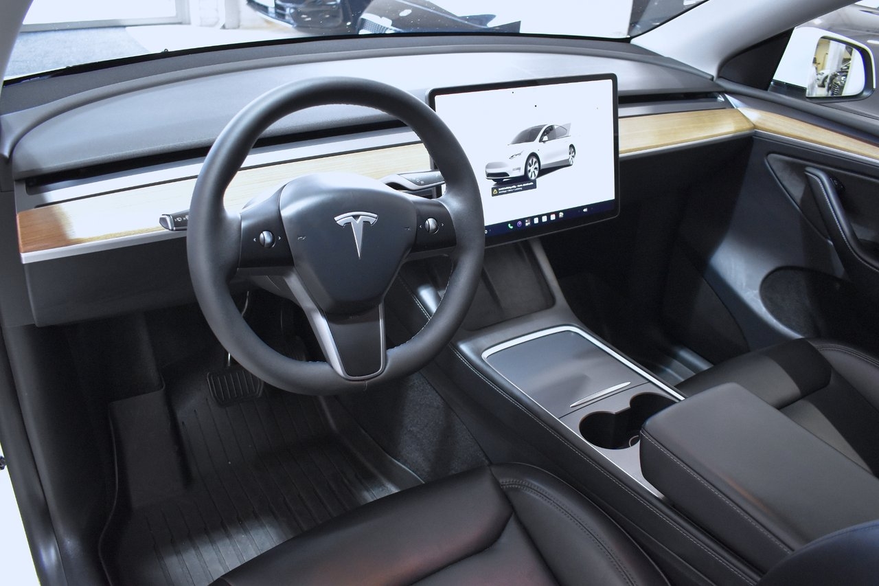 Tesla Model Y 2023, bild 7/10