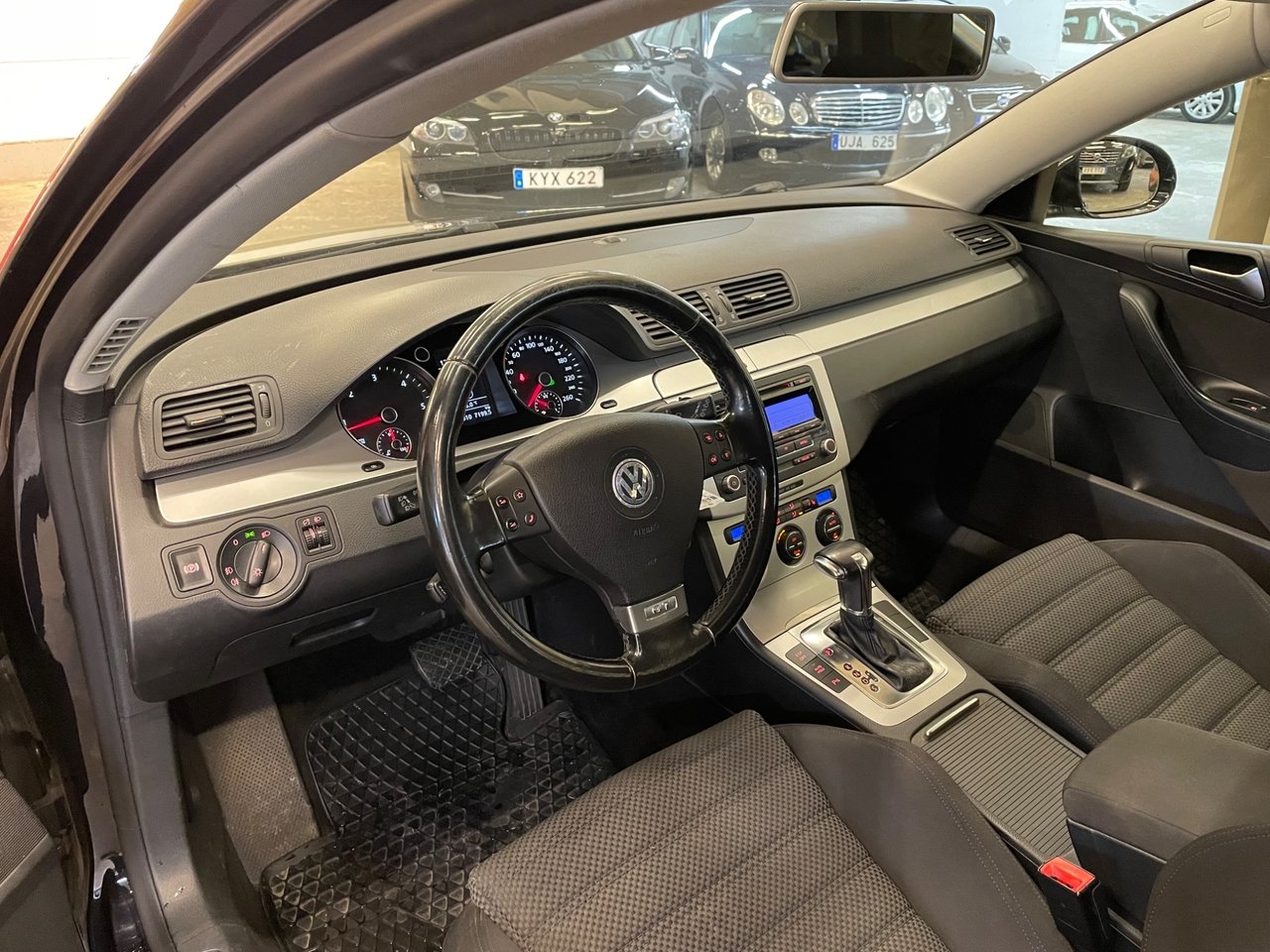 Volkswagen Passat 2.0 TDI DPF Sportline 2009, kuva 9/10