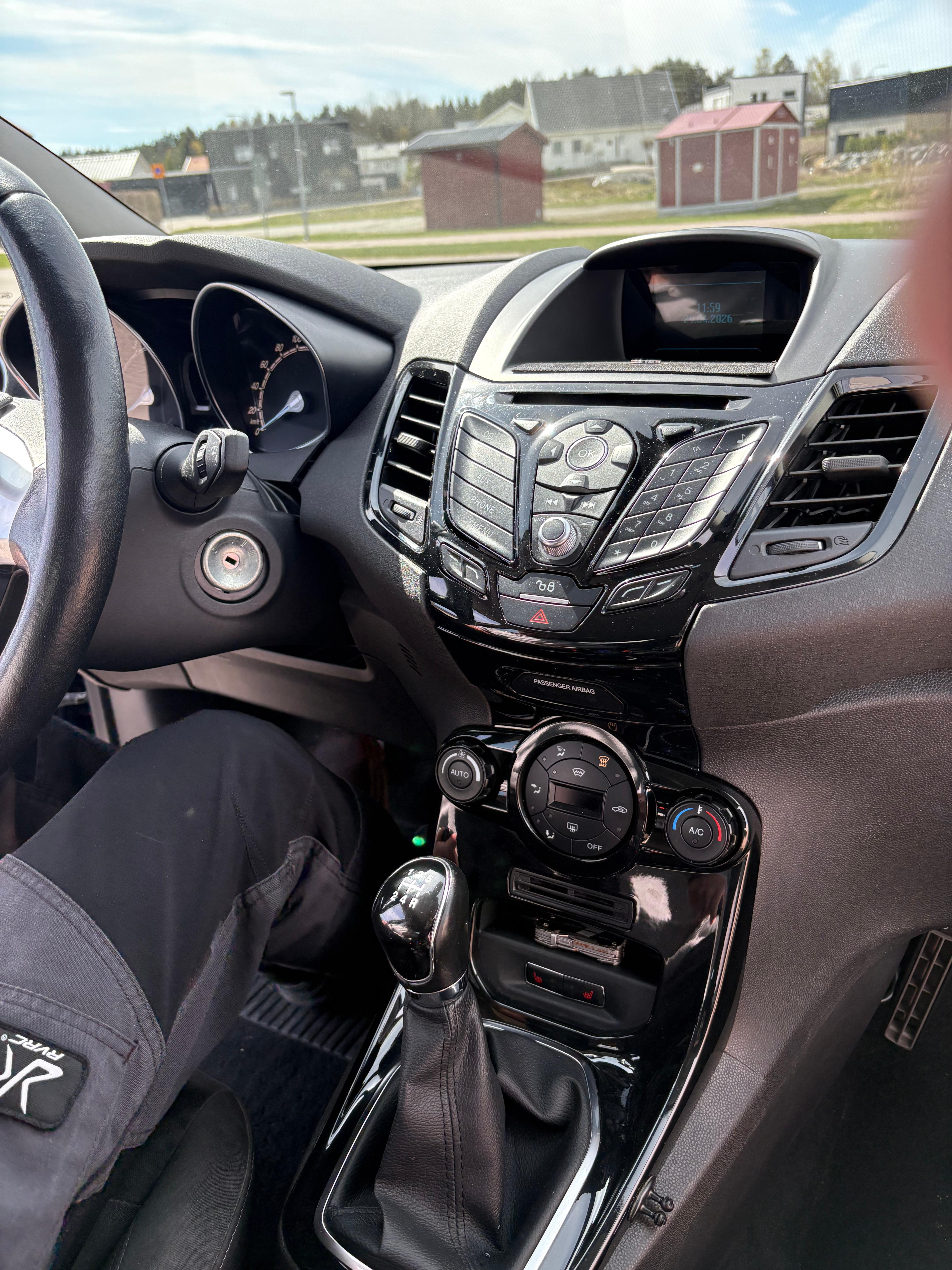 Ford Fiesta 2015, bild 5/7