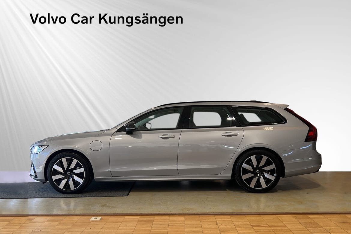 Volvo V90 T6 Plus Dark Nordic 2026, bild 3/10