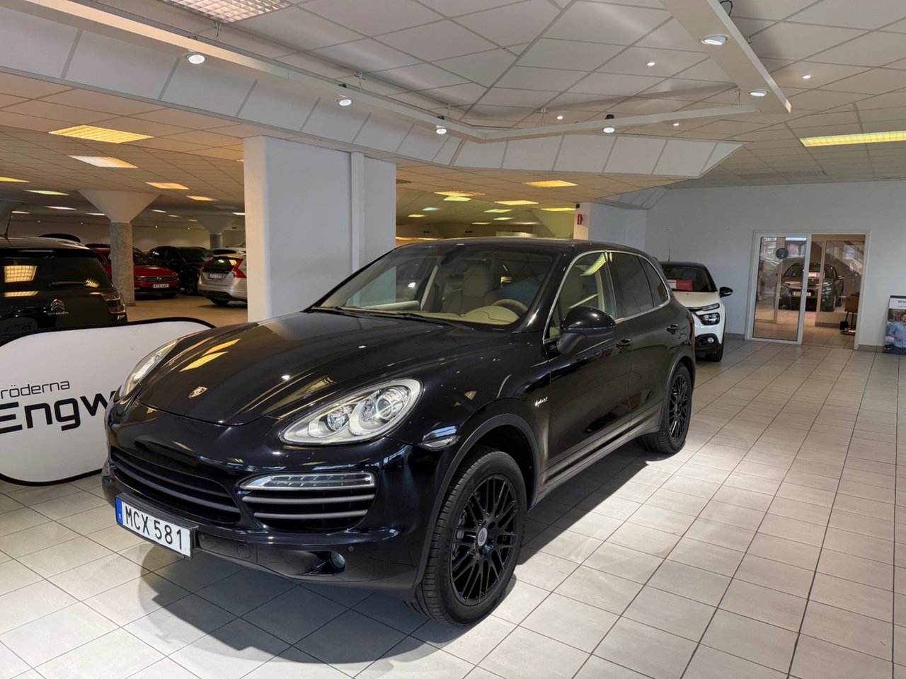 Porsche Cayenne S Hybrid 2012, bild 2/10