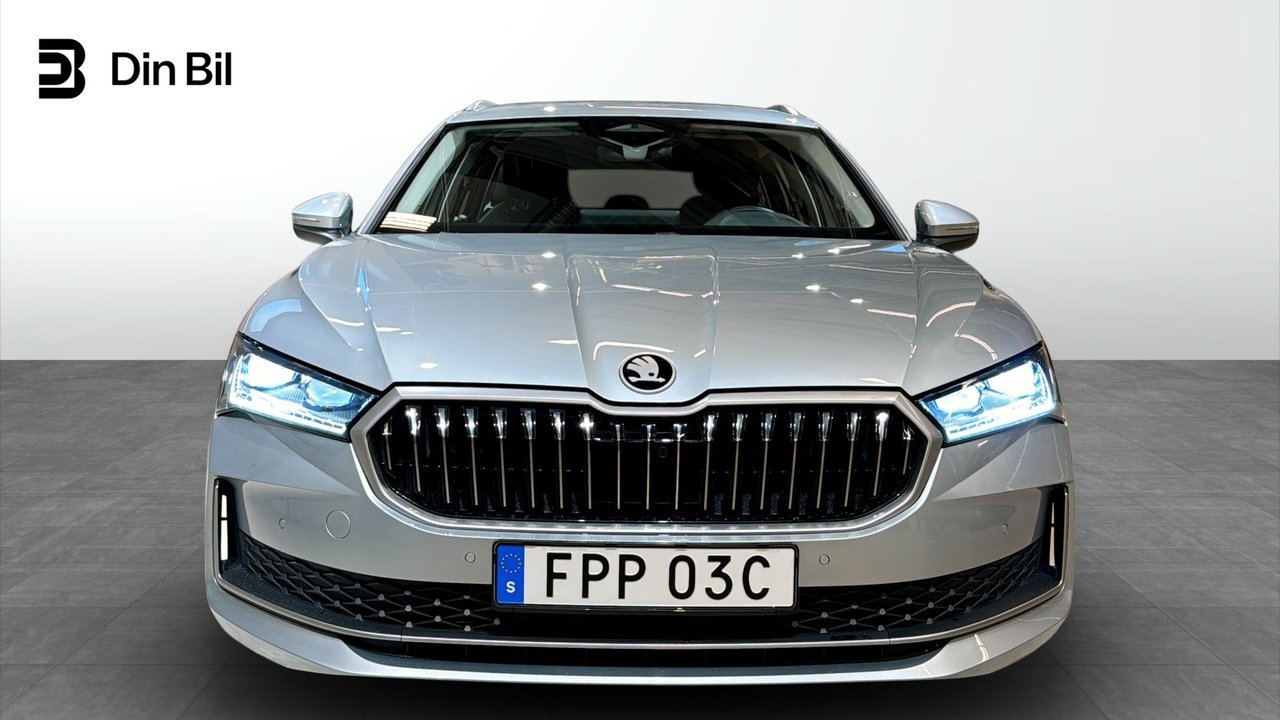 Skoda Superb Selection 2025, bild 4/10