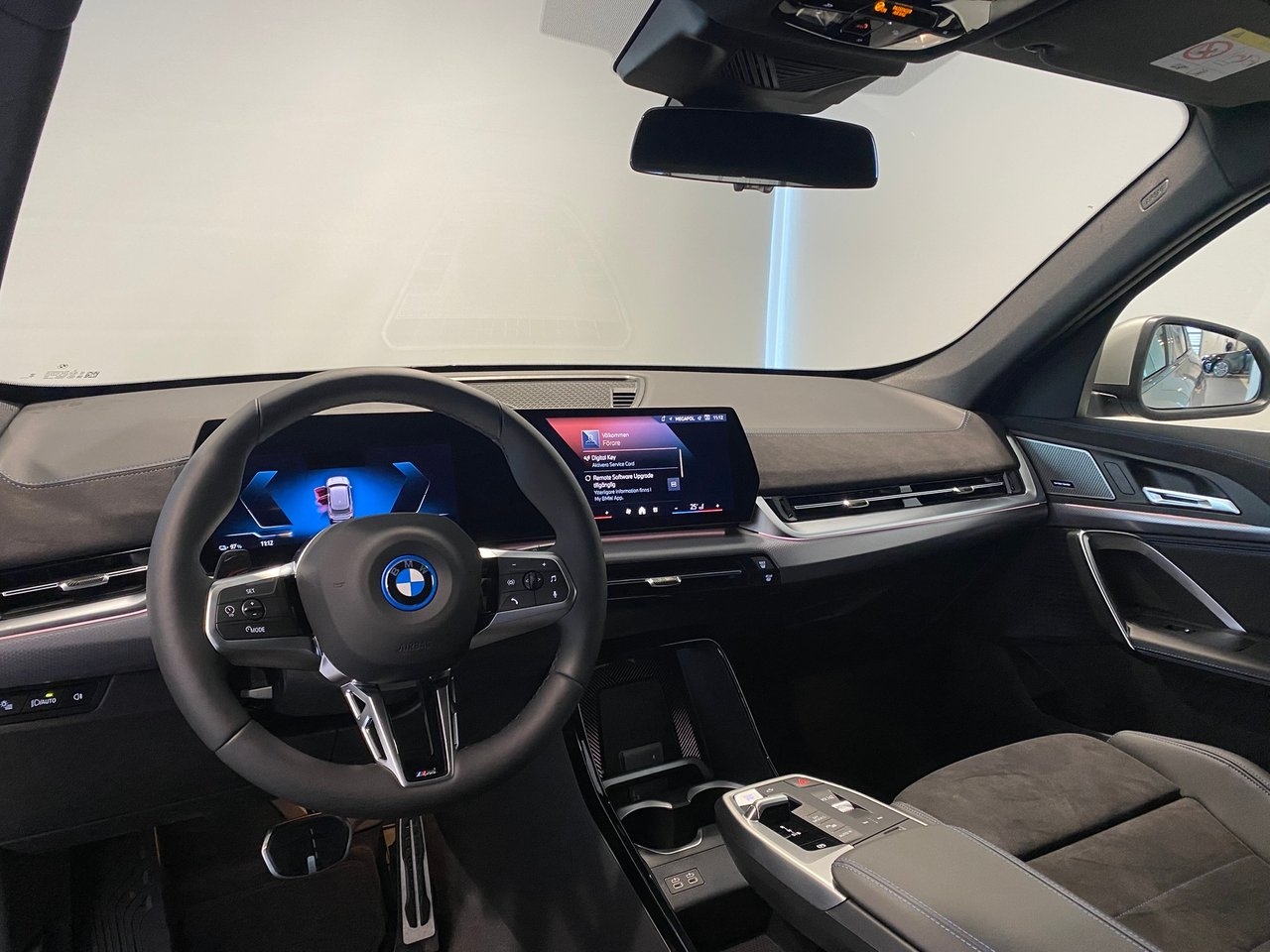 BMW iX1 20 M Sport 2027, bild 7/10