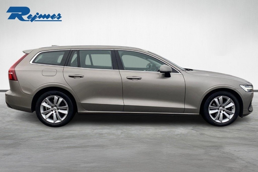 Volvo V60 D4 Momentum Advanced Edition 2020, bild 4/19