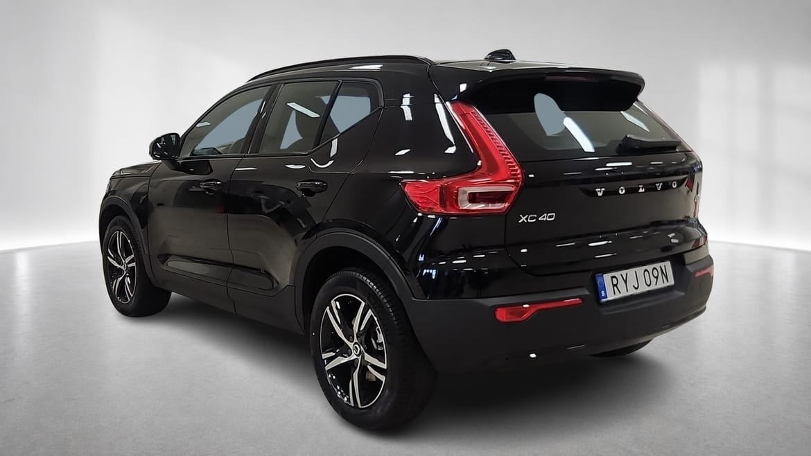 Volvo XC40 B4 Plus Dark 2026, bild 3/10