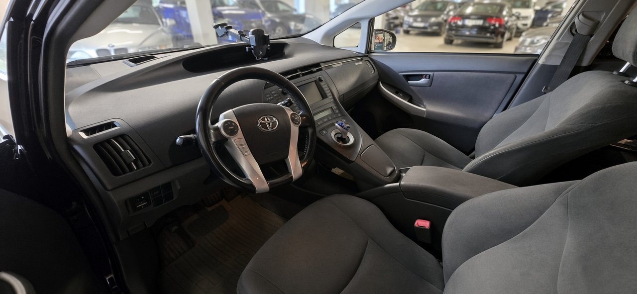 Toyota Prius 1.8 Hybrid 2010, bild 6/7