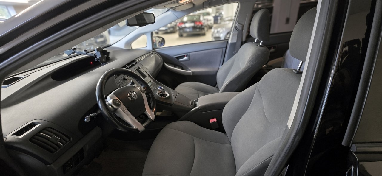 Toyota Prius 1.8 Hybrid 2010, bild 7/7