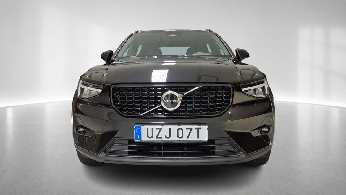 Volvo XC40 B4 Plus Dark 2026, kuva 9/10